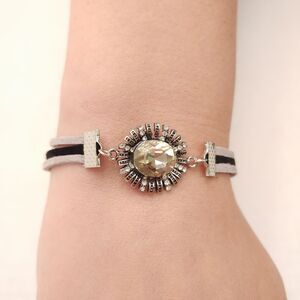 Bracelet Silver Tone Stones on Leather